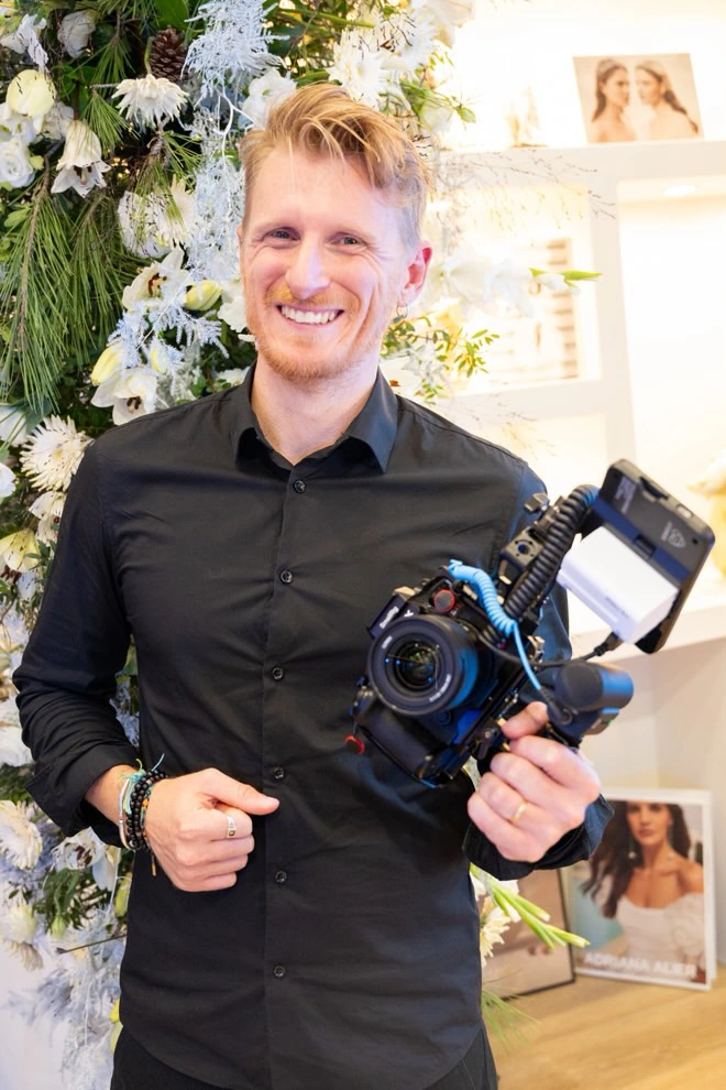 Portrait de Cyril Cogan, vidéaste basé à La Garde (Var)